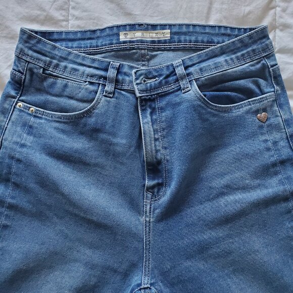 Trixy 30 inch waist, 27 inch Inseam Ankle Jeans - Picture 4 of 8